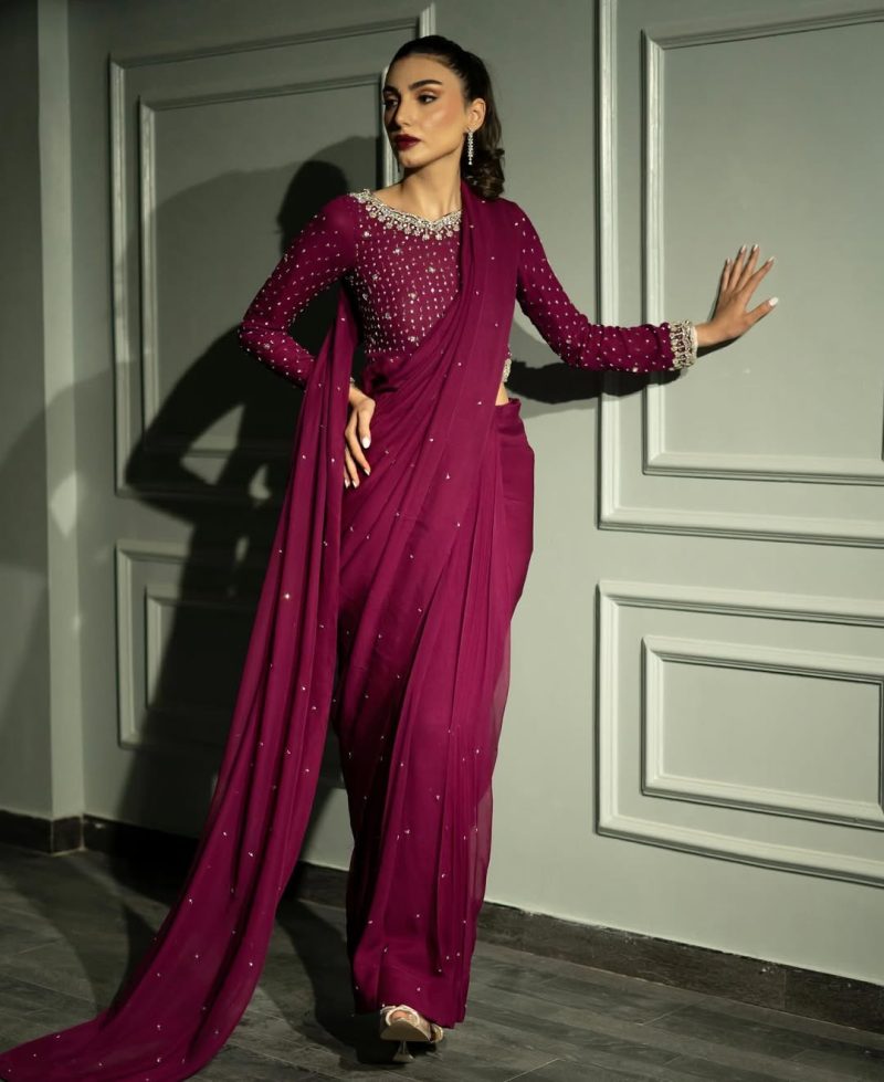 Nora Plum Saree - Image 2